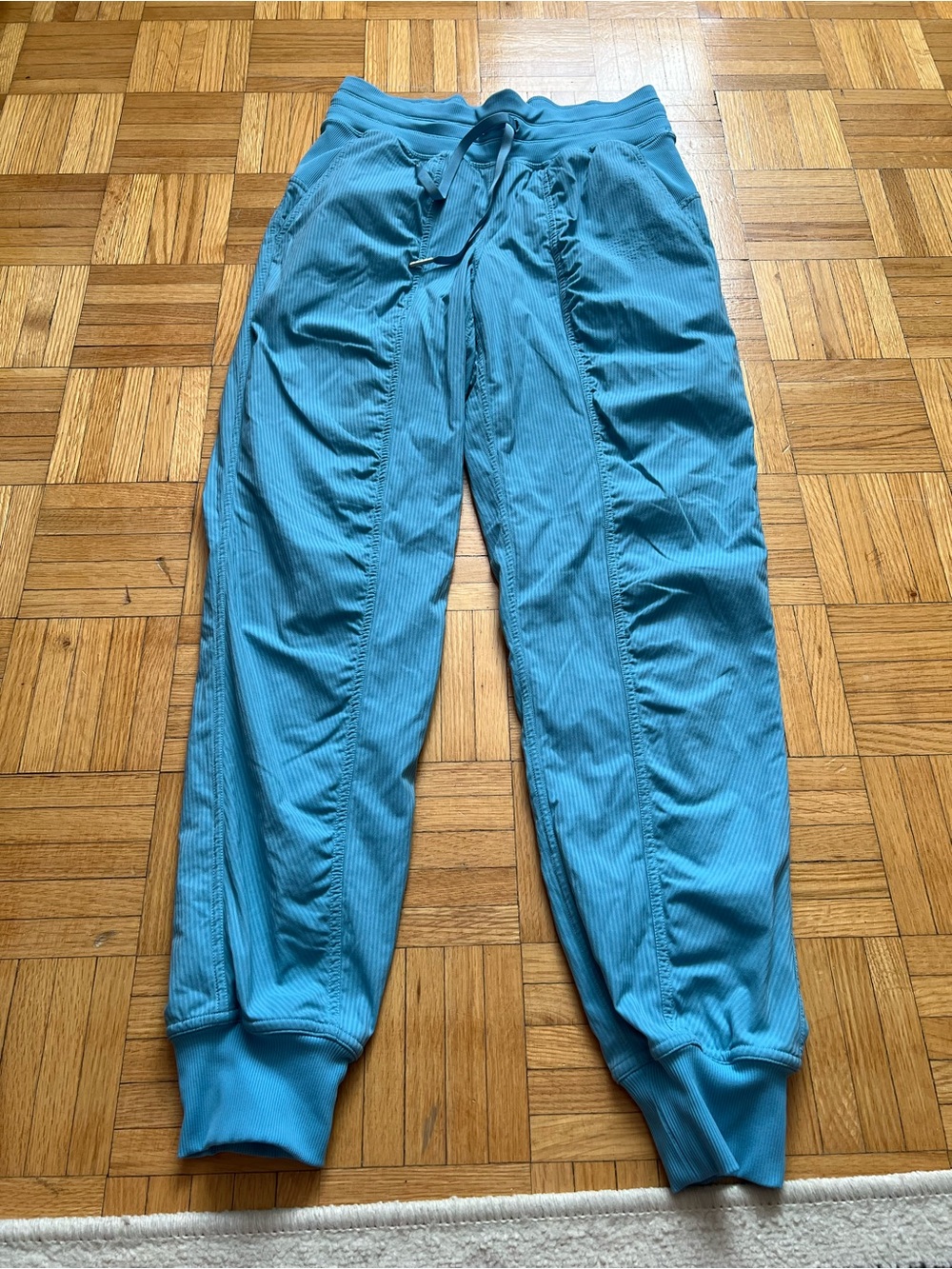 Lululemon dance studio jogger